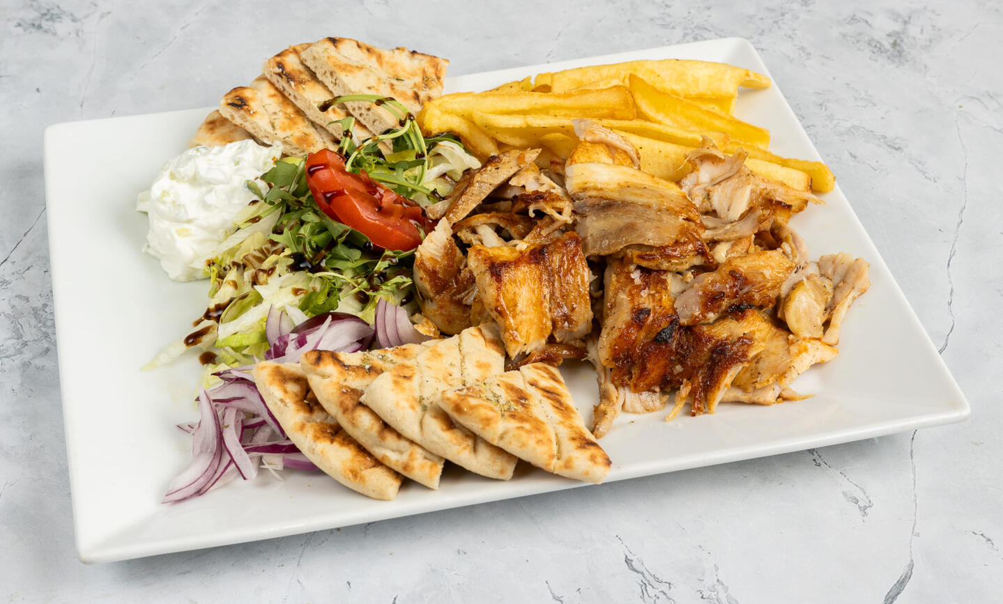 Gyros tál a Heureka Original Greek Food étteremben Budapesten